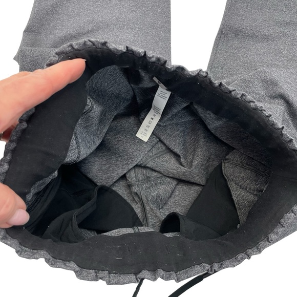 Lululemon Cropped Pants 6 Gray - Picture 8 of 16